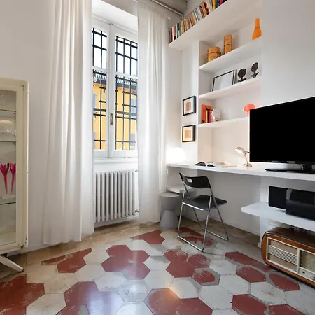 Vintage Hideaway Milan-historic Courtyard Apartament