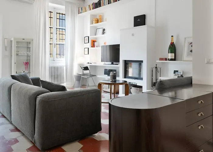 Vintage Hideaway Milan-historic Courtyard Apartament