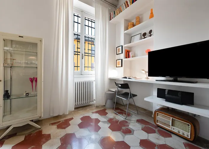 Vintage Hideaway Milan-historic Courtyard Apartament