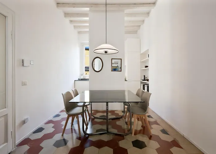 Apartament Vintage Hideaway Milan-historic Courtyard