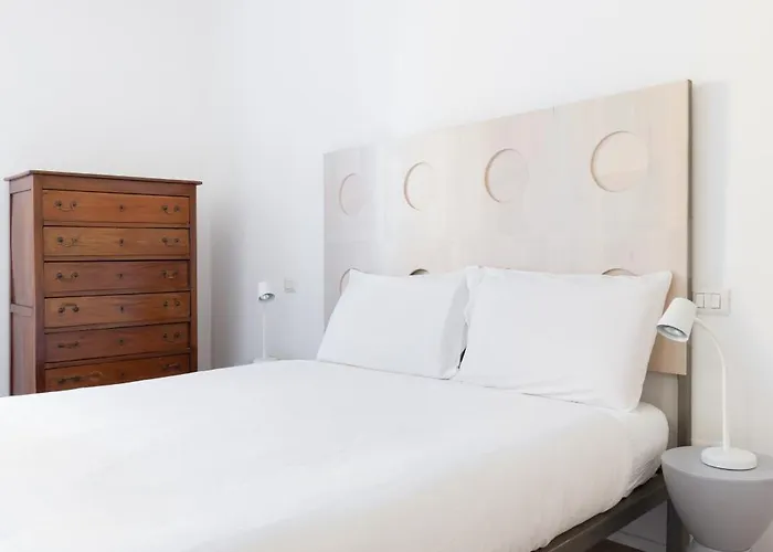 Vintage Hideaway Milan-historic Courtyard * Mediolan